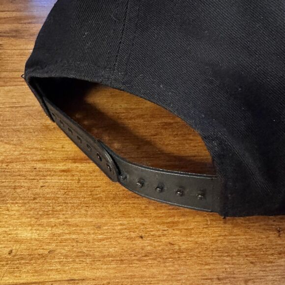 DC Comics Superman Snapback Cap White Black Spatter Vinyl Man of Steel NWOT O/S - Picture 7 of 9